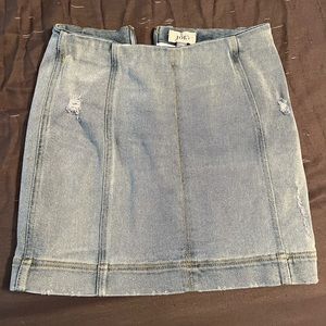 A boutique skirt. Kinda stretchy material and curvy.